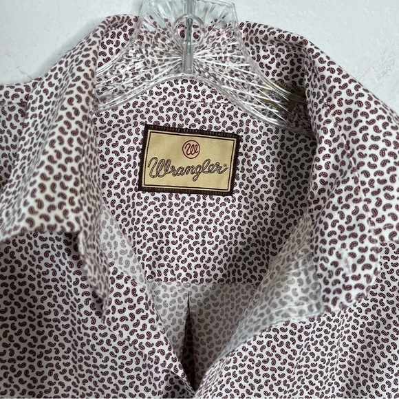 Wrangler Shirt Men Medium Western Paisley Rodeo Button Down Cowboy B25 - Picture 2 of 8